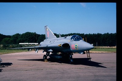 BH096 ORIGINAL K64 AIRCRAFT SLIDE: Swedish AF Saab J-35J Draken 35595 10/51