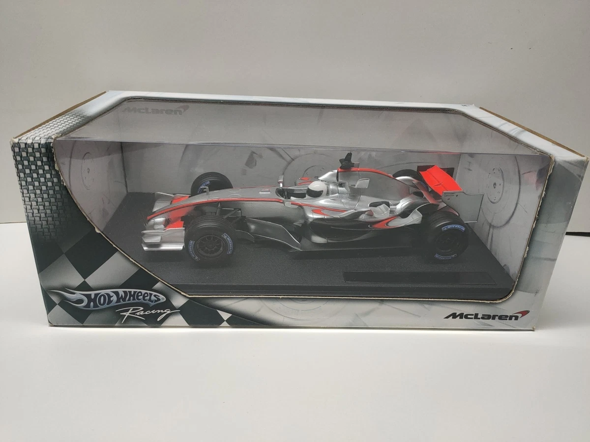 Horloge Miniature Formule 1 – McLaren F1 Fernando Alonso 2015 – 18x30 Cm – Alu-bond
