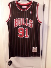 Chicago Bulls Mitchell Ness Dennis Rodman Jersey Xl
