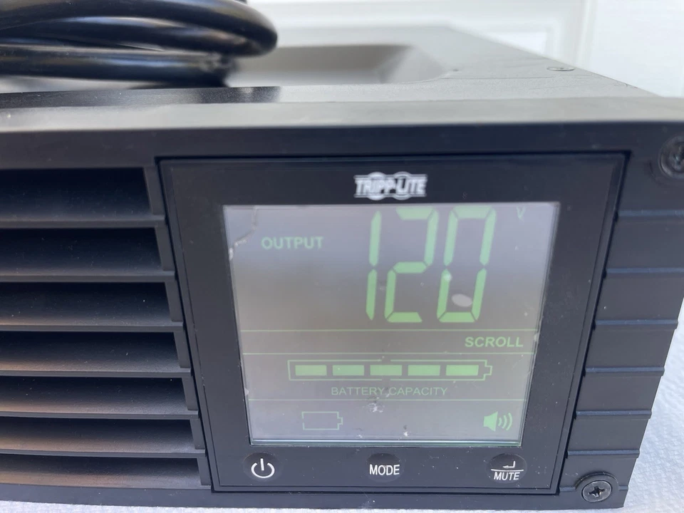 SMART1000RMXL2U TRIPPLITE 1000VA 900WAVR 120V 8OUT LCD USB DB9 2URM EXTENDED - Image 2 of 4