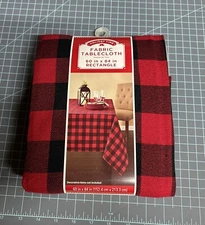 Buffalo Plaid Red & Black Check Holiday Time 60x84 Rectangle Fabric Tablecloth