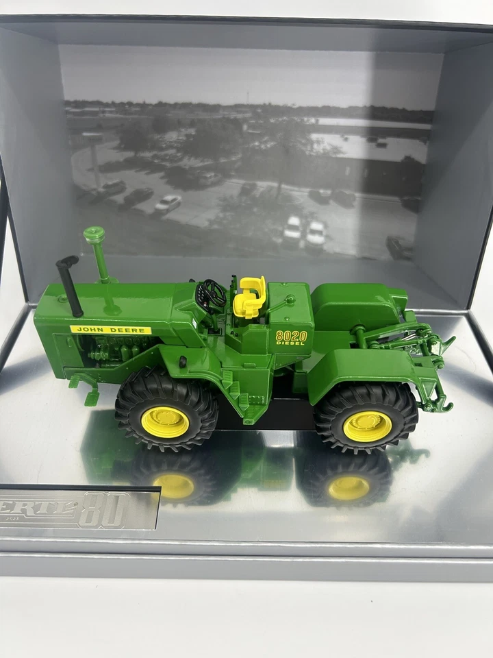 NEW John Deere ERTL 1/32 8020 80th Anniversary Prestige Die Cast - LP86731 - Image 2 of 4