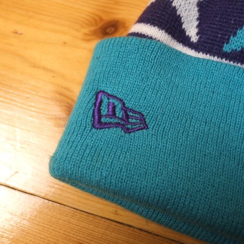 Charlotte Hornets Adult Beanie New Era Pom Cuffed Knit Hat Hardwood Classic NBA - Picture 5 of 6