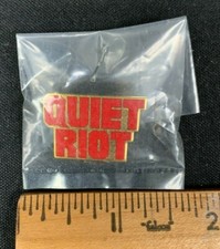 1980s VINTAGE QUIET RIOT ROCK BAND COLLECTIBLE DIE CUT PIN NEW IN PGK. M