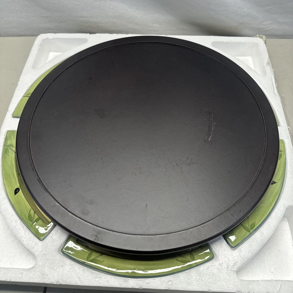 Mesa giratoria Lazy Susan de 8 piezas diseñada por Debbie Segura para SIGNATURE 20,5 pulgadas Foto 2 de 4