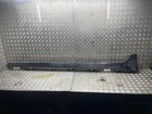 Car sill