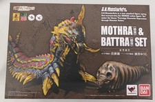 S.H.MonsterArts Godzilla Vs MOTHRA BATTRA (Larva) Action Figure