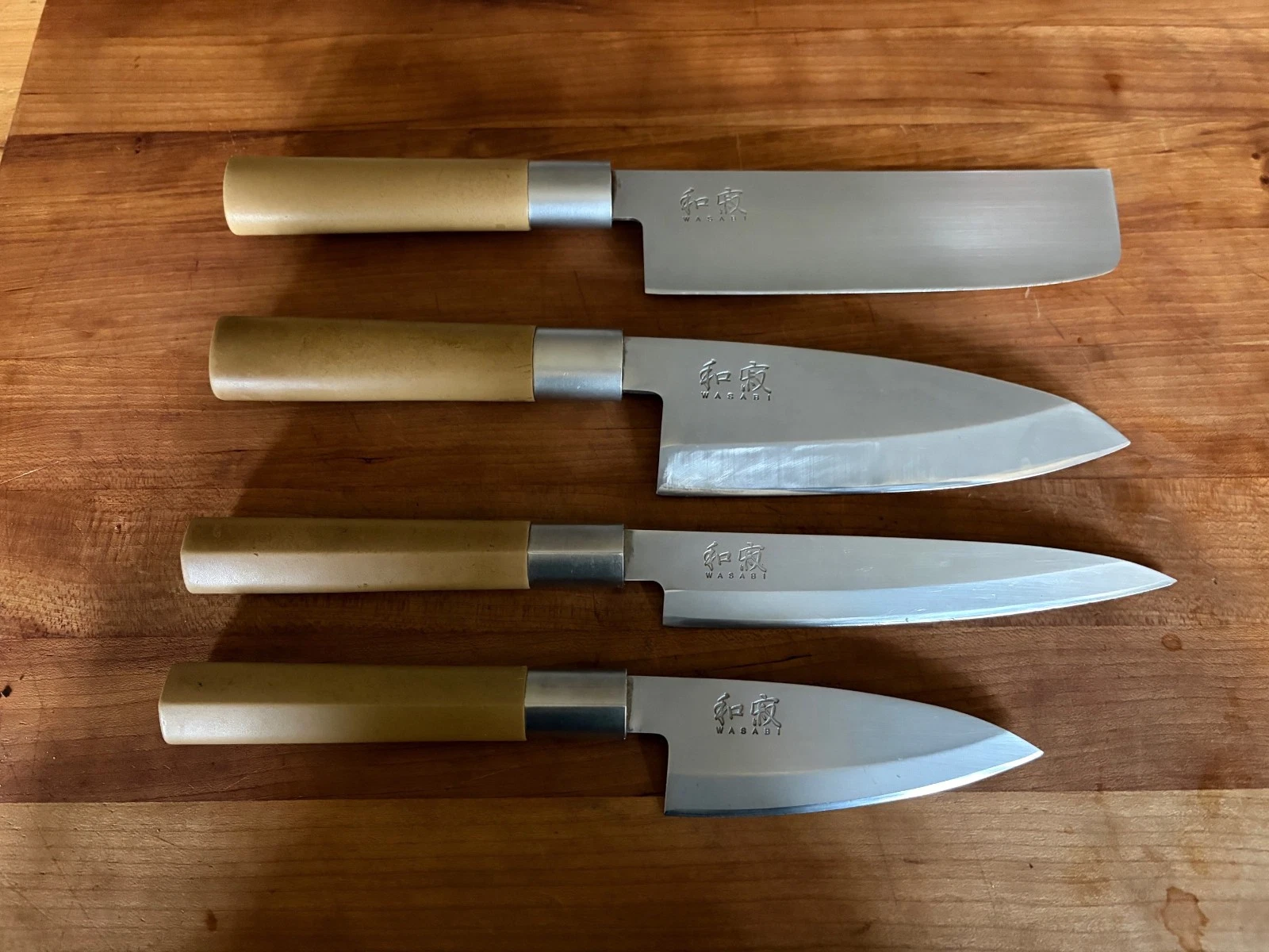 KIA Wasabi Japanes Chef Knife 4 piece set
Opens in a new window or tab