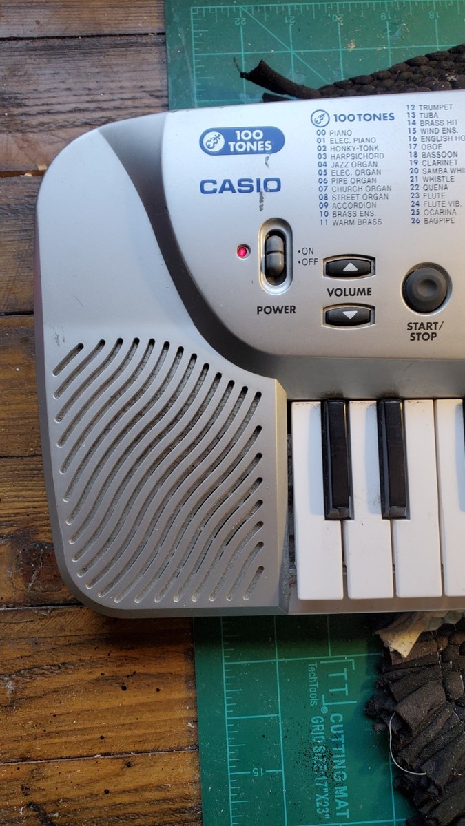 Casio SA-75 Portable Electronic Keyboard Mini 37 Keys Song Bank