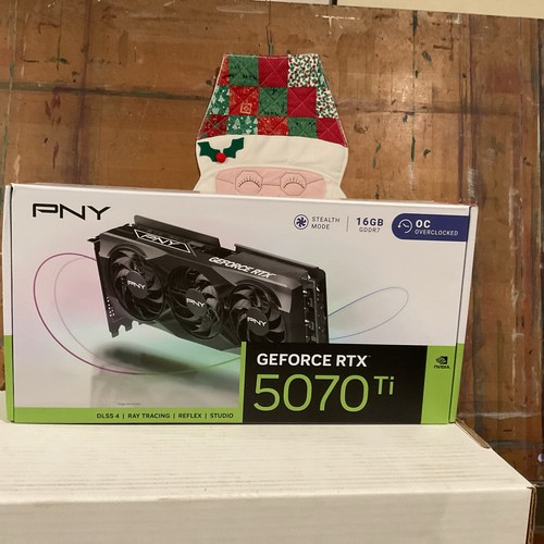 PNY GeForce RTX 5070 Ti Overclocked 3x Lüfter 16GB GDDR7 PCIe 5.0 NEU Originalverpackt
