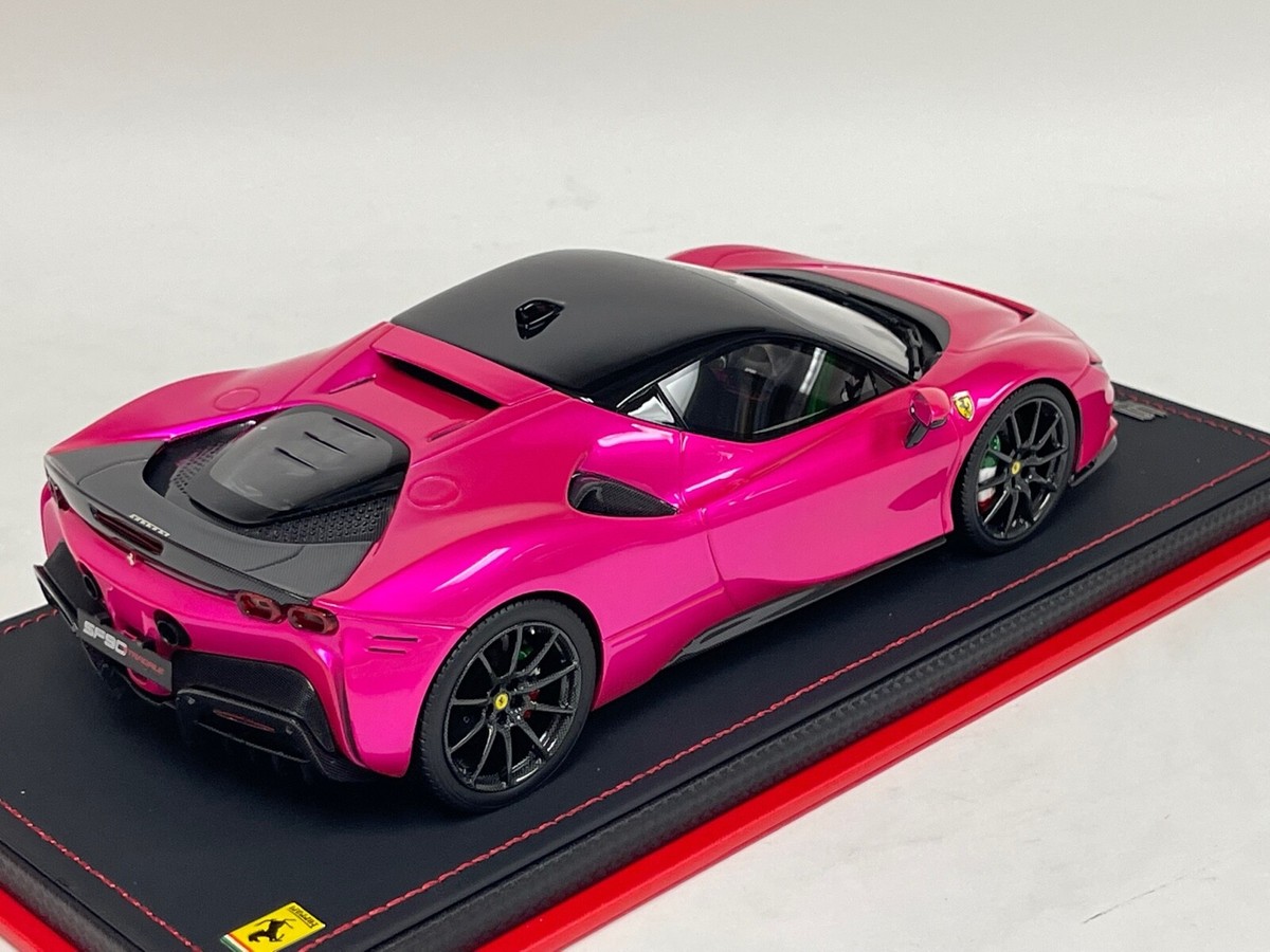 1/18 MR Collection Ferrari SF90 Stradale in Flash Pink Leather