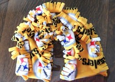 STEELERS Fleece Scarf  Fun Loops  Handcrafted  60 inches