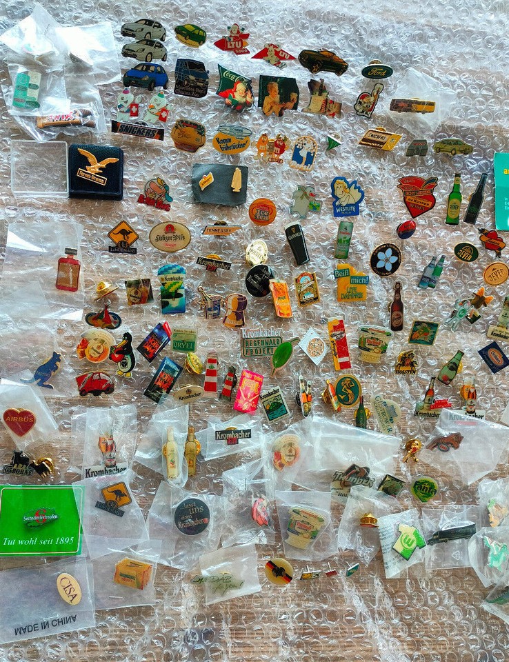 Pins FIFA Persil Coca Cola Snickers Mars Ford Mercedes Porsche Opel Disney EE. UU.