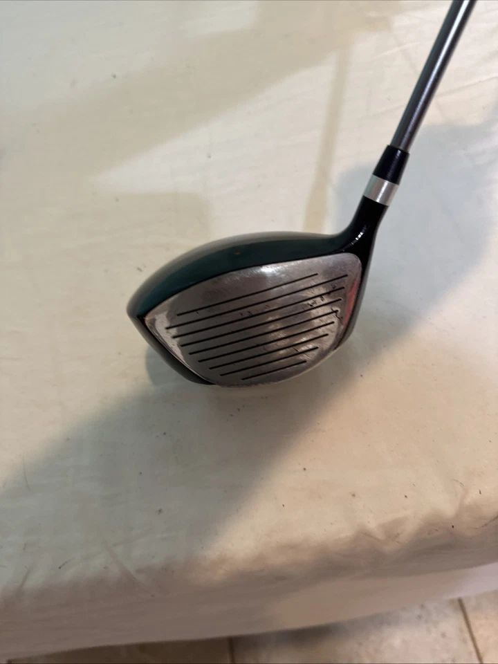 John Daly 1 RH Pro Model  Enhanced 460cc 10 Degree Aldila natural golf grip - Image 2 of 3