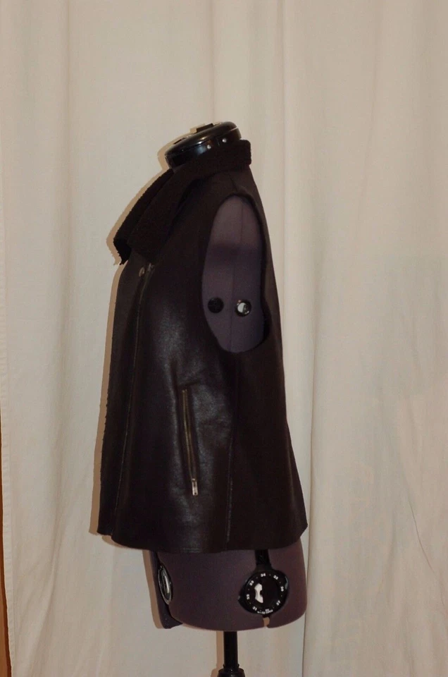 C & C California Womens Vest Large L Faux Fur Shearling Side Zipper Sleeveless - Image 3 of 4