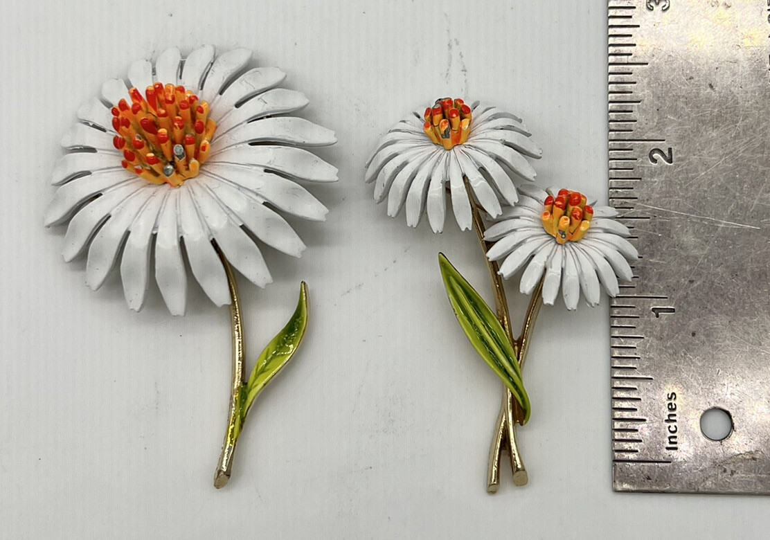 vintage mode art costume jewelry set daisy Flower clip on earrings Pins