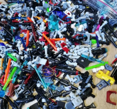 BEST PRICE! LEGO Minifigure Accessories Lot of 40 Random Tools Bulk Weapons