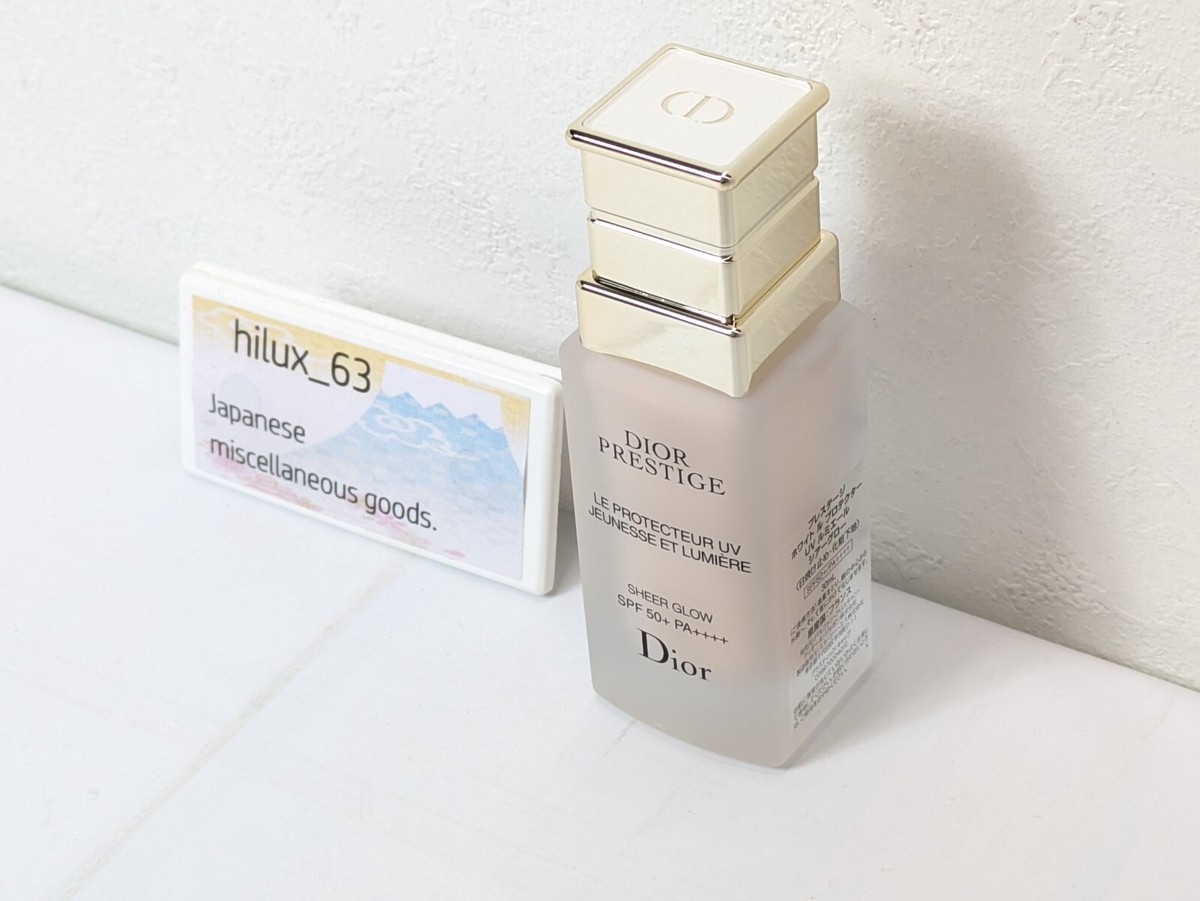Dior Prestige Le Protecteur UV 30mlサクラさま Dior Prestige Le Protecteur UV Jeunesse et Lumière Sheer