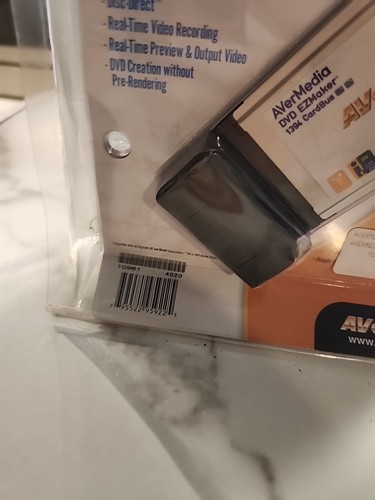 Vintage AVerMedia DVD EzMaker 1394 CardBus Video Capture Card - Picture 6 of 13