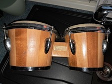 Bongo Set, Material Holz und Metall, gebraucht.