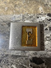 INITIAL "E" BELT BUCKLE MADE BY LEE - VINTAGE - BBA11