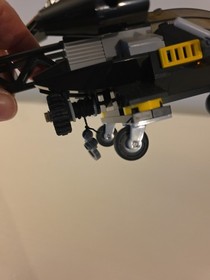 LEGO DC Comics Super Heroes: Batman: Man-Bat Attack (76011) May Be Incomplete 