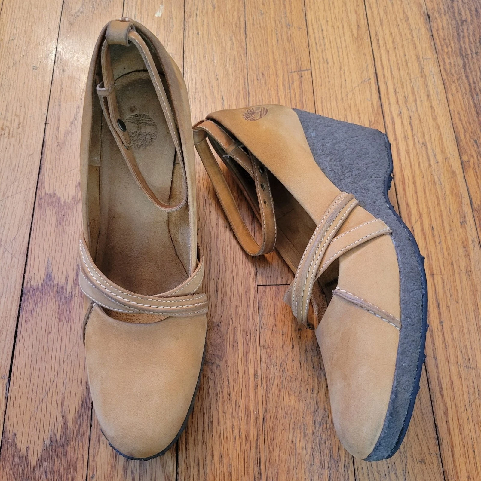 Scarpe Timberland Mary Jane in pelle 7 5 M beige con zeppa