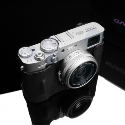 Gariz HG-X100VIBK Genuine Leather Half Case for Fuji X100VI, Black