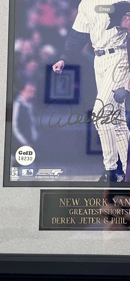 Derek Jeter & Phil Rizzuto Yankee HOF Autograph Framed Picture with Certificate - Image 3 of 4