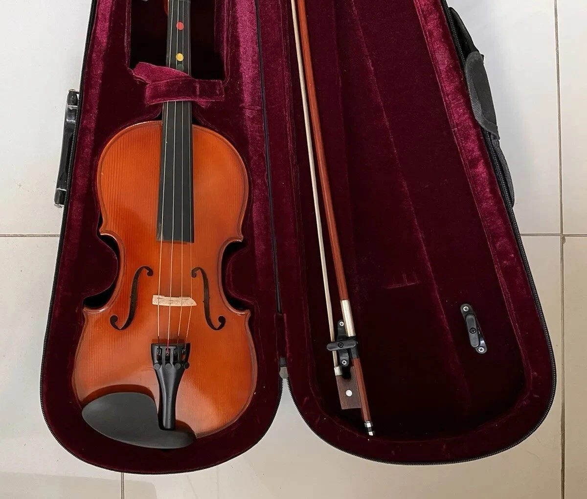 RODERICH PAESOLD 3 4 Violin. Model P V060 Prestigious. Hard Case