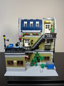LEGO 10243 Parisian Restaurant Incomplete Missing Pieces No Minifigures