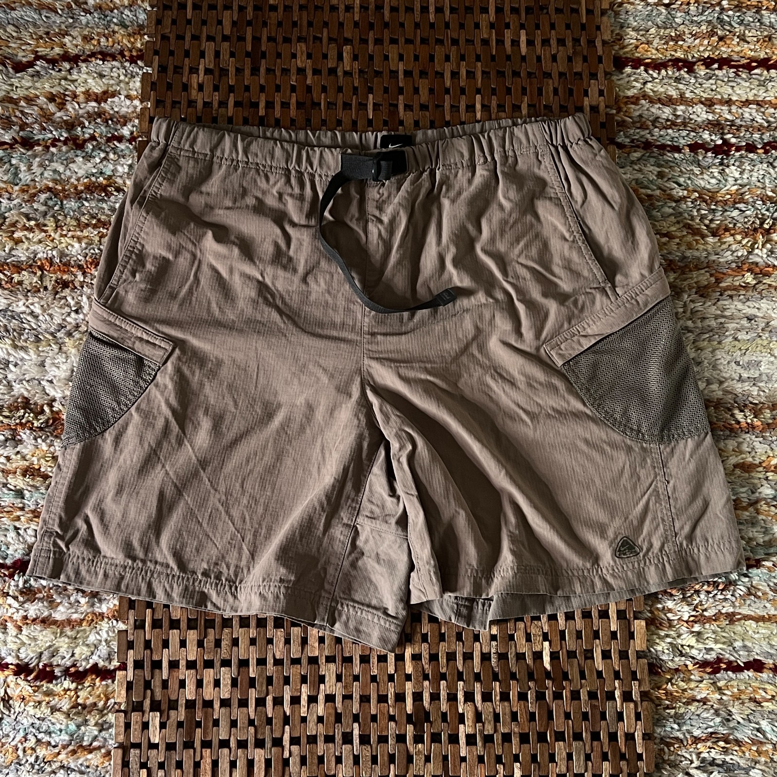 Vintage Nike ACG Khaki Cargo Shorts Men's Size Large L VTG