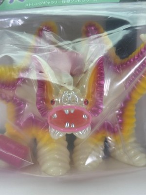 Strange Gallery Blue Bathtub Kaiju Sofubi Pestar GID Glow Show Taiwan Exclusive