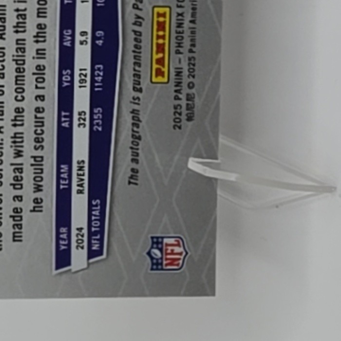 2025 Panini Phoenix Derrick Henry Auto Gold Prizm /10 Baltimore Ravens view 10
