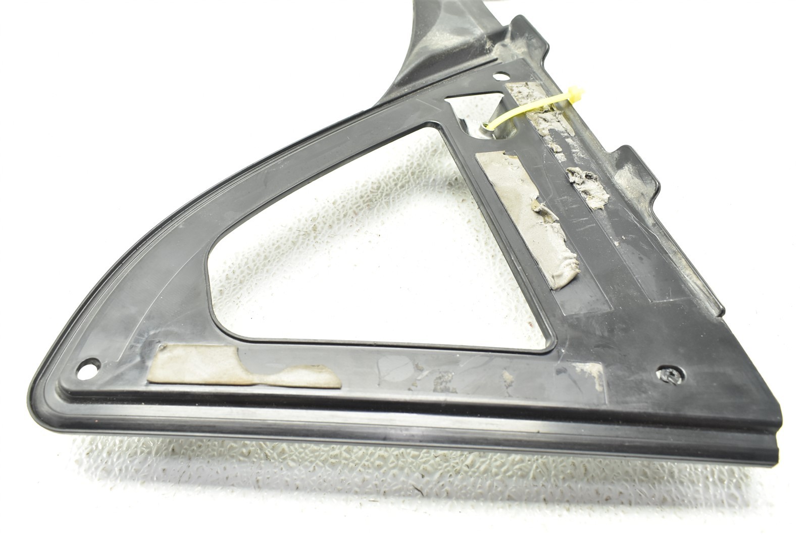McLaren 570s Left Pillar Molding Bracket Panel Cover 13AA008SP 
