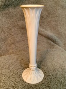 Lenox 24K Gold Trim Ivory-Colored Bud Vase