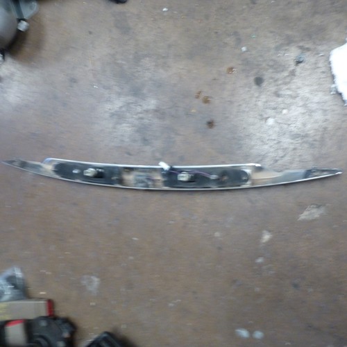 JAGUAR XTYPE TRUNK LID CHROME MOLDING 2001 2002 2003 eBay