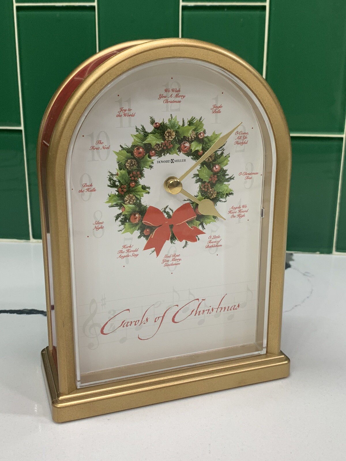 1999 Howard Miller Carols of ChristmasMusical Desk Mantel Clock 645