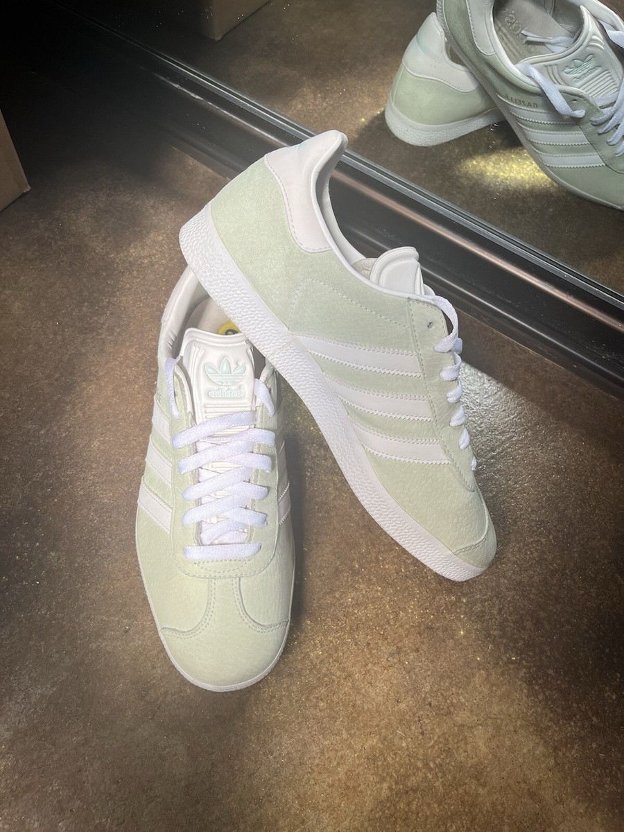 Adidas Originals Gazelle Ice Mint/White/Gold Metallic RARE Women