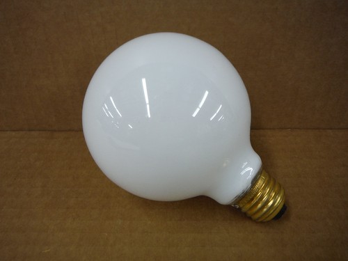 Satco White Globe G30 40W S3671 - Picture 2 of 3
