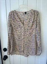 Bke Boutique Buckle Peach & Grey Blouse Size Medium