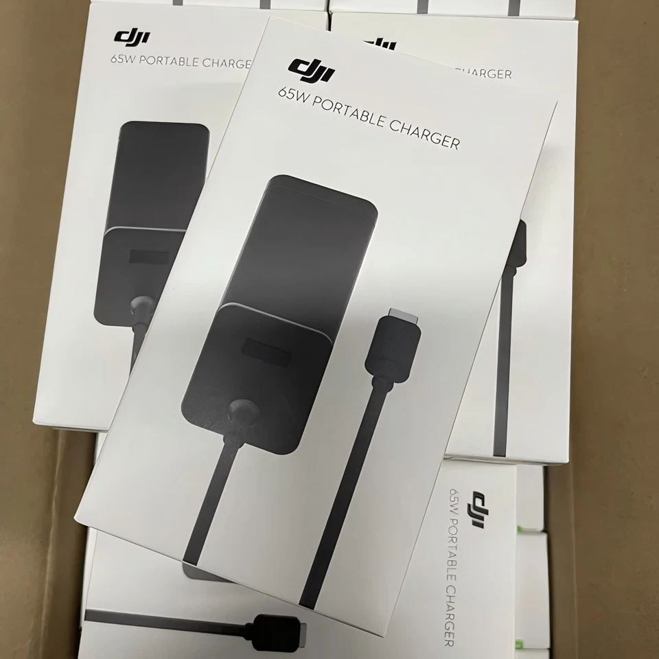 DJI 65W Portable Charger with Cable for Mavic 3,Air 3,Avata(PD-65CN) US/CN/JP/TW - Image 2 of 4