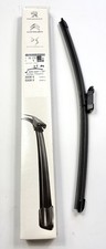 Genuine Peugeot 3008 5008 Front Wiper Blade 425mm 1617039880