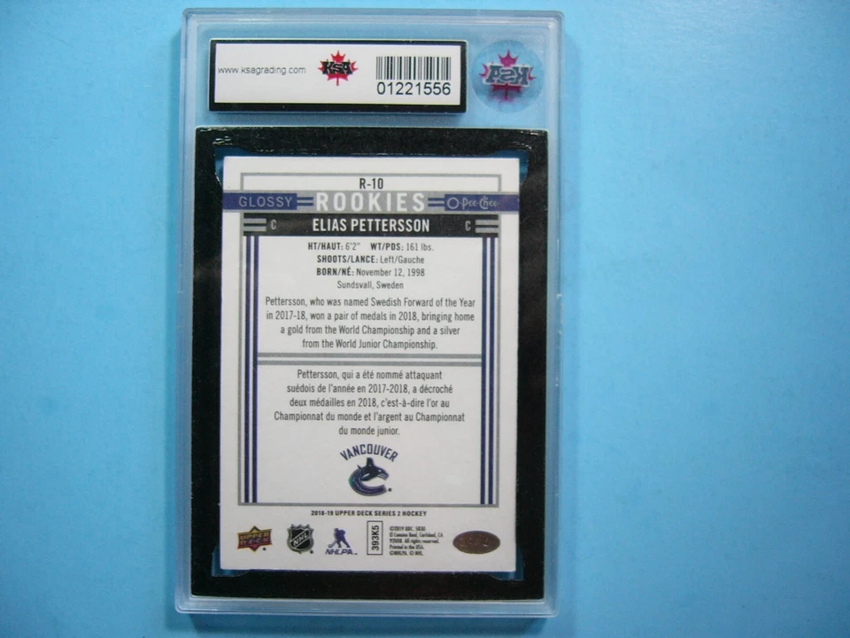 2018/19 O-PEE-CHEE GLOSSY CARD #R-10 ELIAS PETTERSSON ROOKIE AUTO KSA 9.5 OPC AG - Image 2 of 3