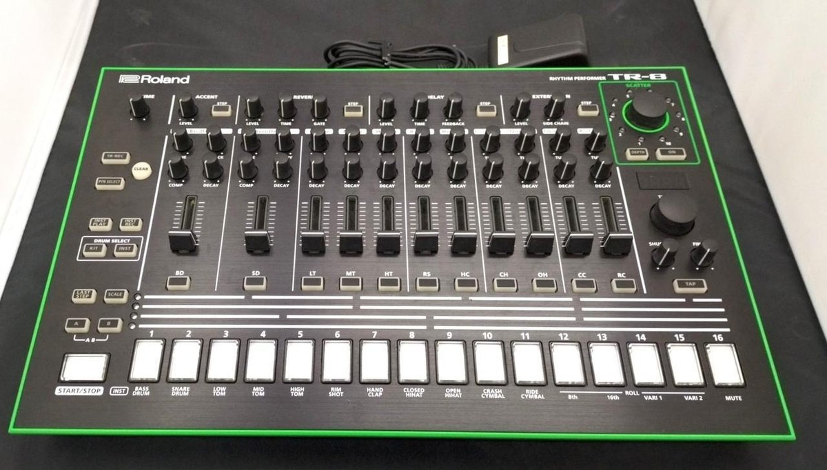 Roland ローランド　TR-8 Roland - TR-8 | Rhythm Performer