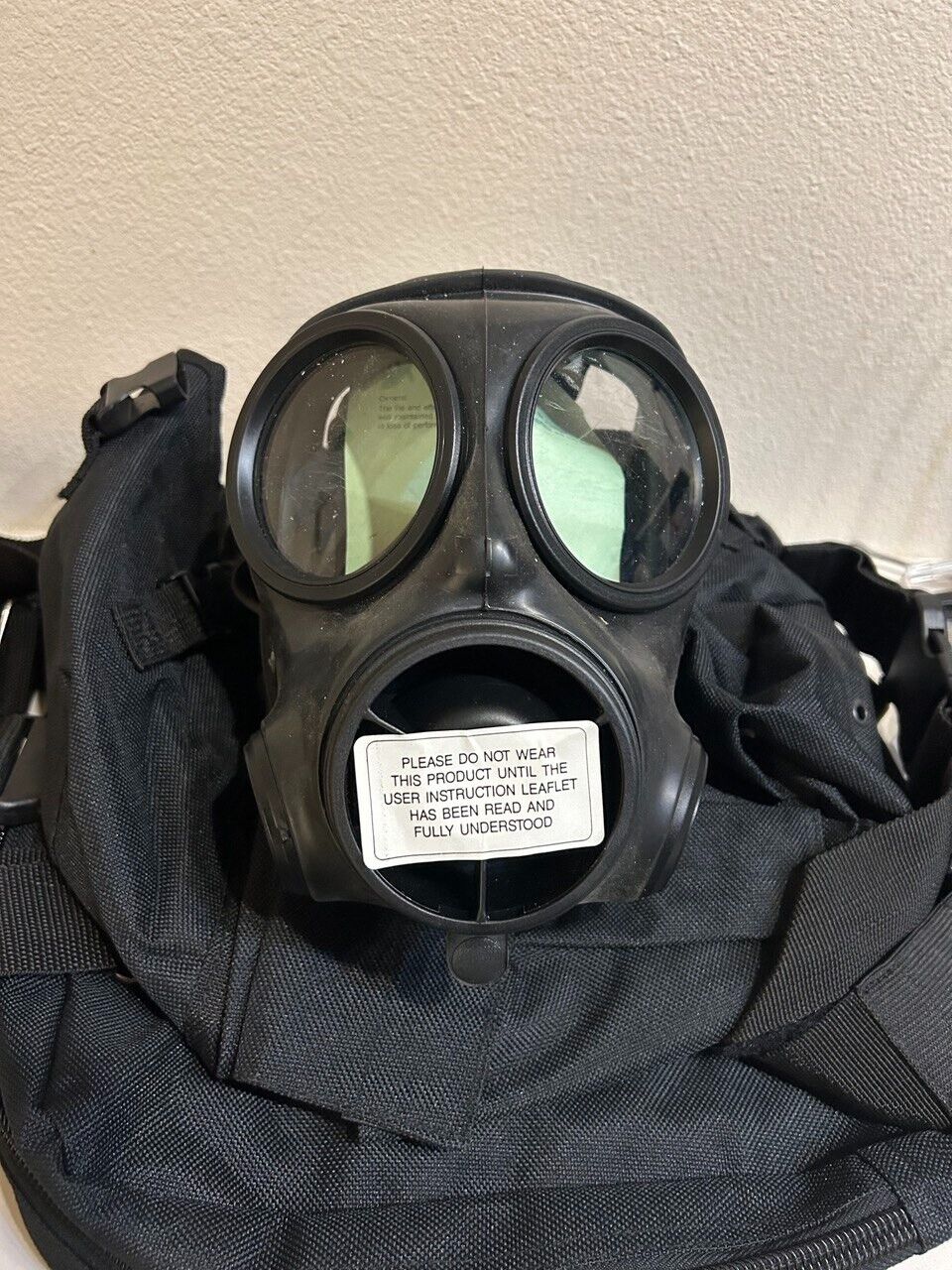 NEW Avon S10 AR10 Gas Mask Sz 2 Medium  1993