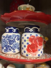 Heritage Rose pioneer woman Ceramic Floral Salt Pepper set