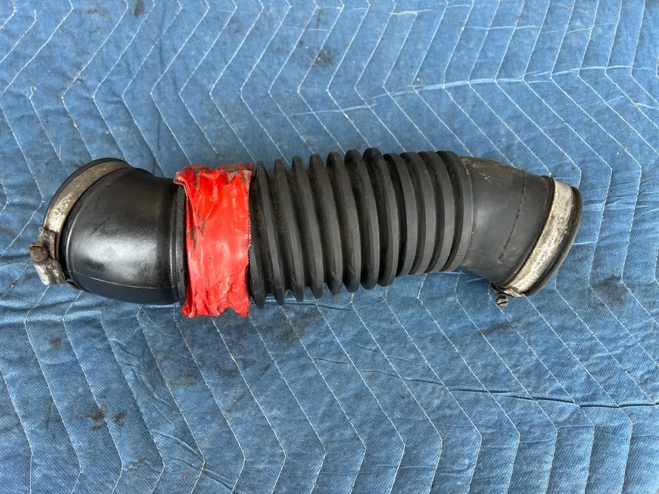 Volvo 740 940 1989-1995 sedán manguera de admisión de aire fresco conducto 3514846 OEM #3701EM Foto 2 de 4