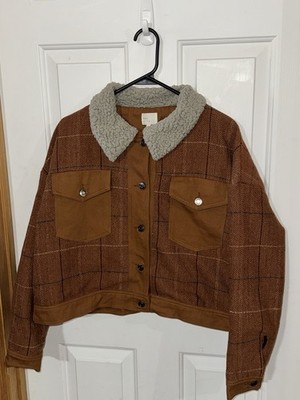 Dee Elly Women's Cropped Jacket Size Large Brown teddy jacket Button Up NWT