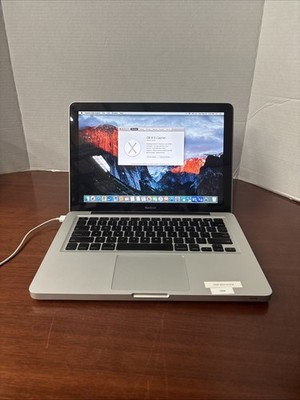 Late 2008 Apple MacBook Aluminum 13